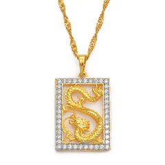 Legend Halskette mit Drachenanhänger aus 18K Gold und Zirkonia - Ein faszinierendes Schmuckstück für einen legendären Look.