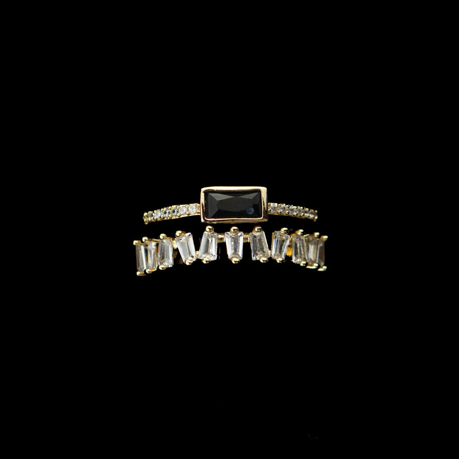 Zirkonia 18K Gold Ring - Tief verliebt mit schwarzem Stein für einen eleganten und glamourösen Look