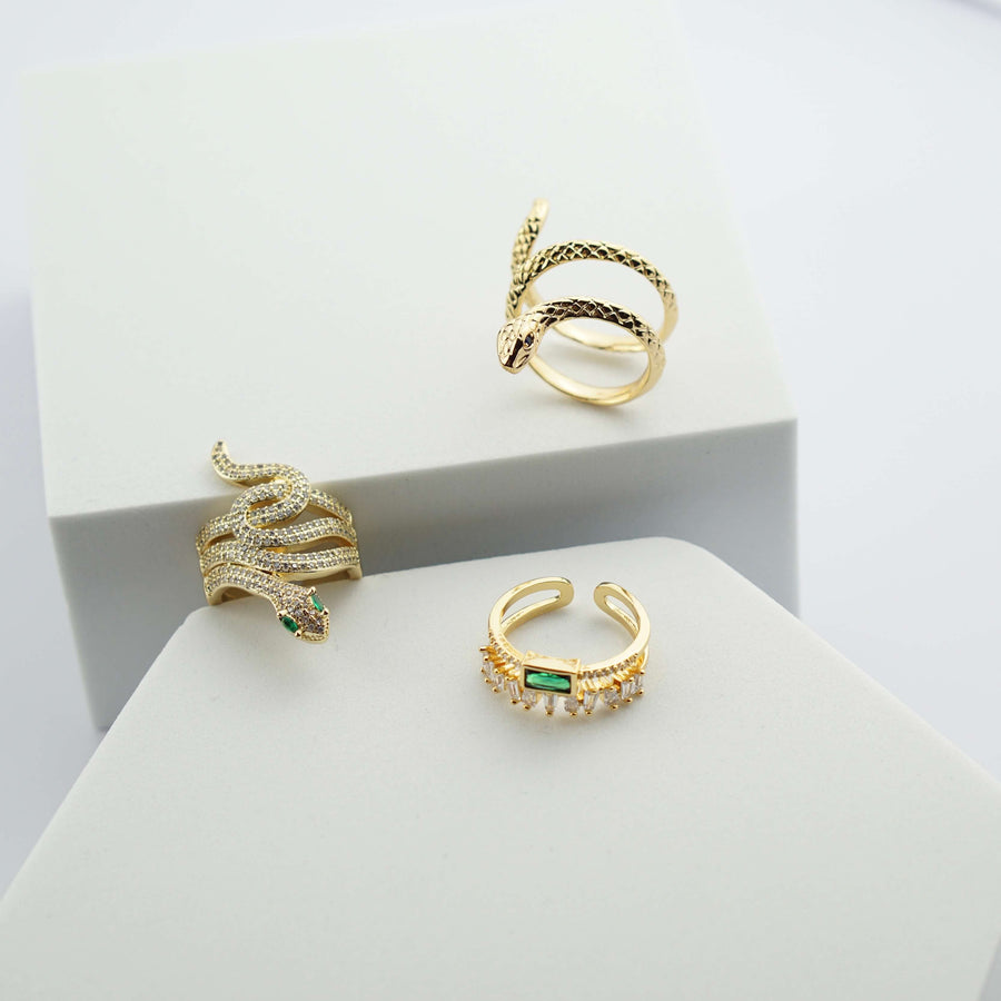 18K Gold Good Luck Statement Ring - Schlange: Ein stilvoller Ring, der Glück bringt und mit einem Schlangenmotiv verziert ist